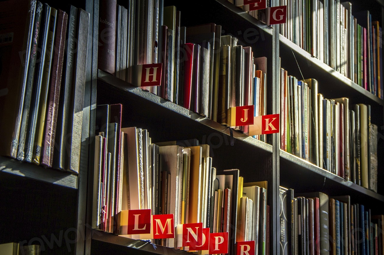 Free library shelves with many