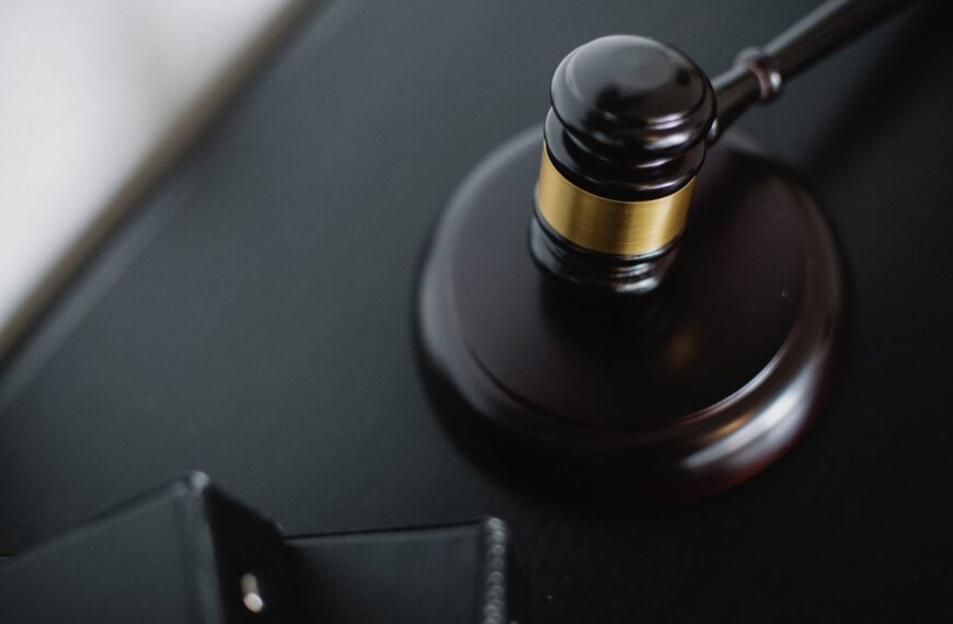 close up photo of a wooden gavel